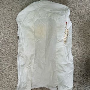 Doc a got cover white